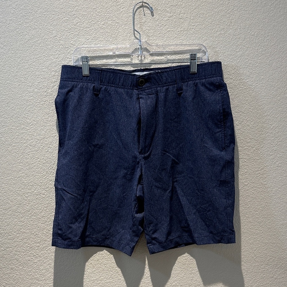 Under Armour Dark Blue Flat Front Shorts men’s size 36
